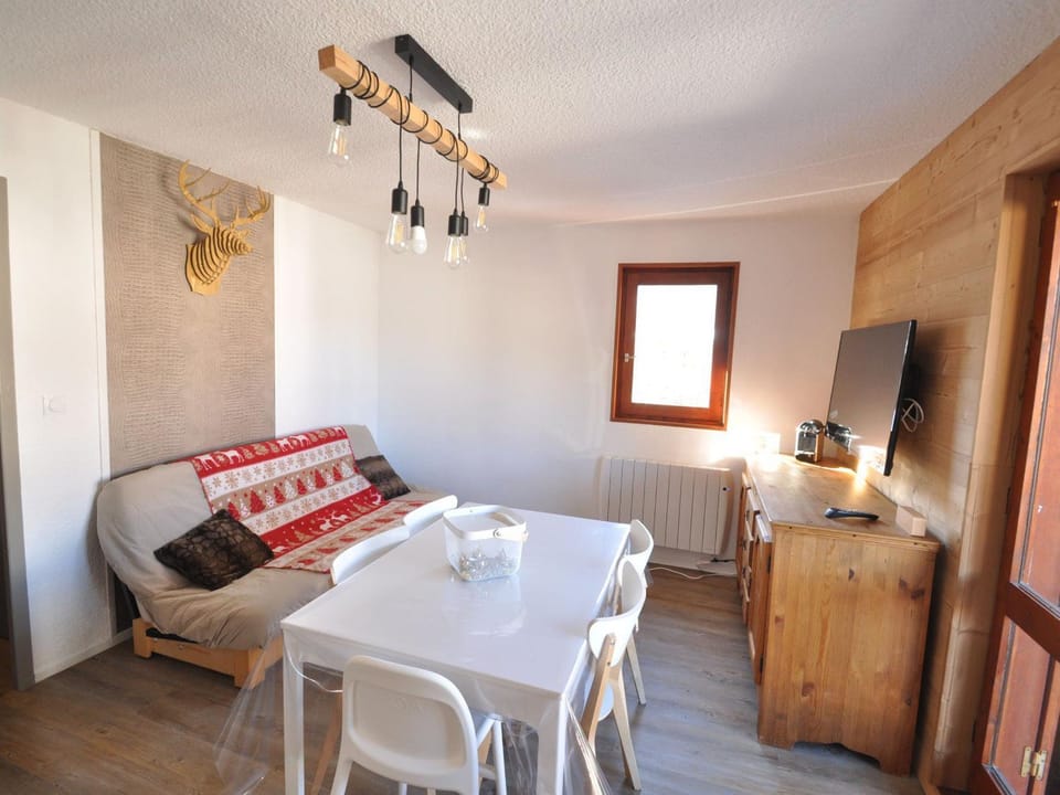 Studio confortable, animaux OK - 4 pers. - FR-1-263-661 Apartment in Auvergne-Rhône-Alpes