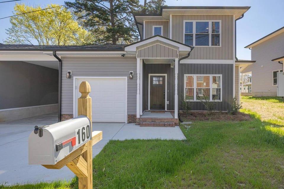 The Birch ~ Modern 3BR, Walk to DT Kannapolis House in Kannapolis