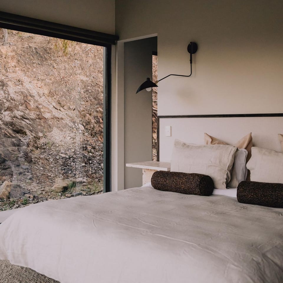 Bed, Photo of the whole room, Bedroom, heating, air conditioner