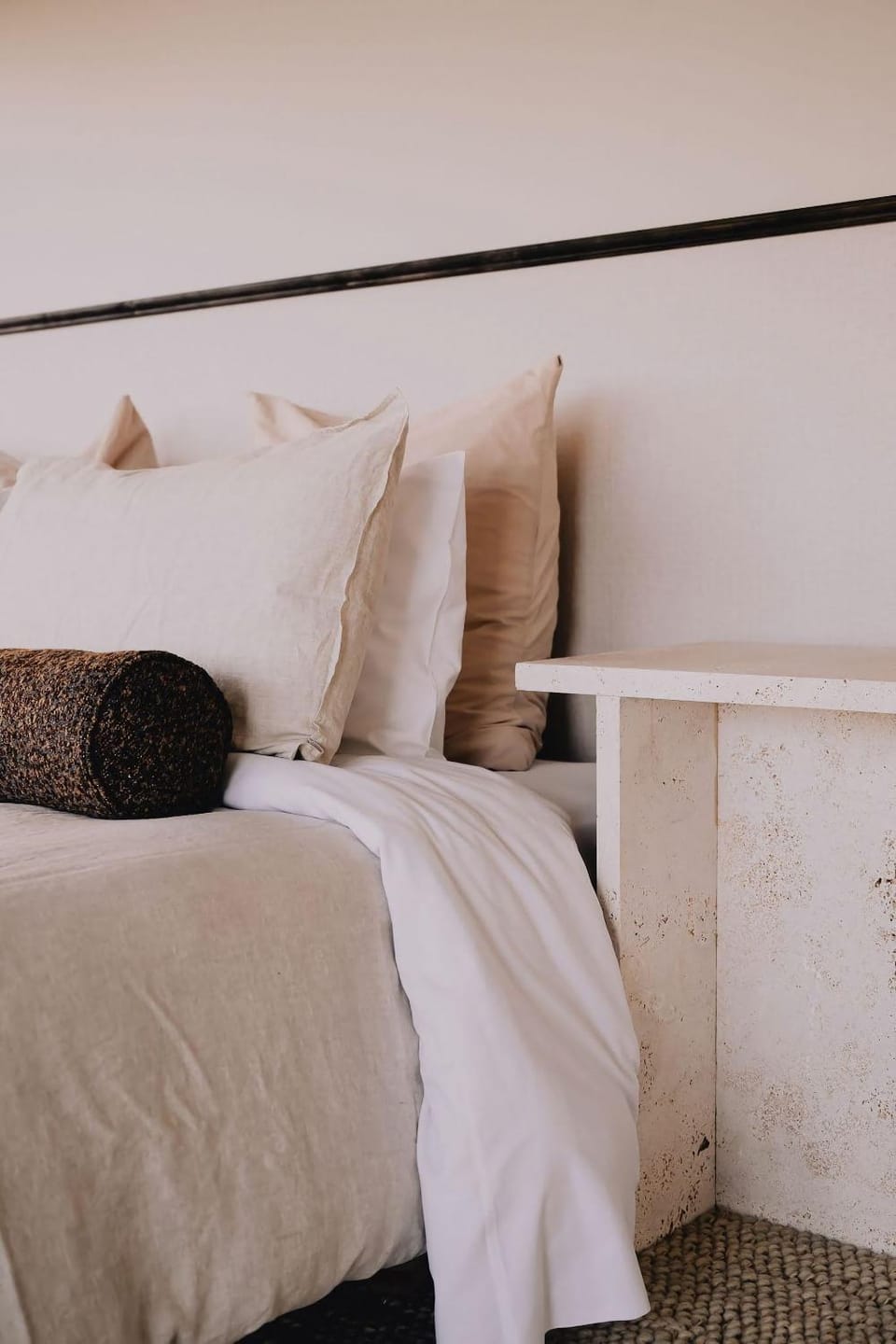 Bed, Bathroom, Photo of the whole room, Bedroom, heating, air conditioner