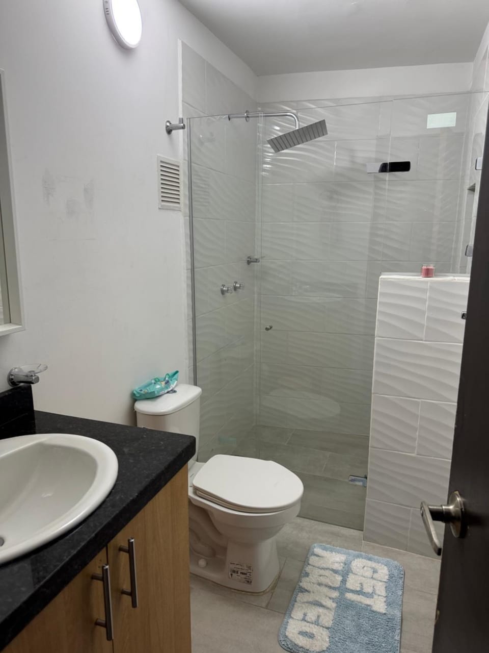 Shower, Toilet, Bathroom