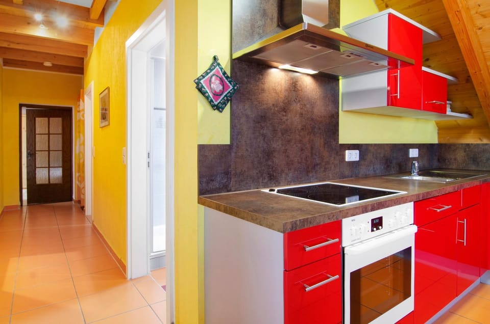 Kitchen or kitchenette, Living room