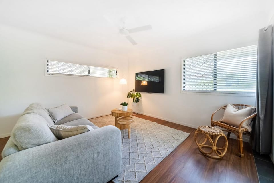 North Ward Coastal Retreat Near The Strand Apartment in Townsville