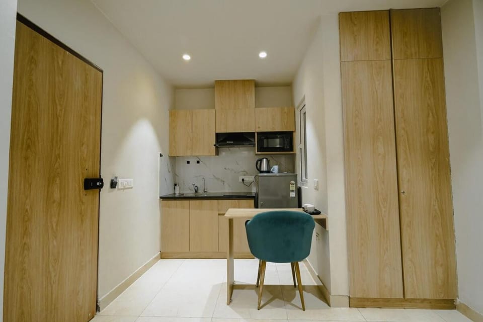 The Green Stem - The Hidden Nest Apartment in Gurugram