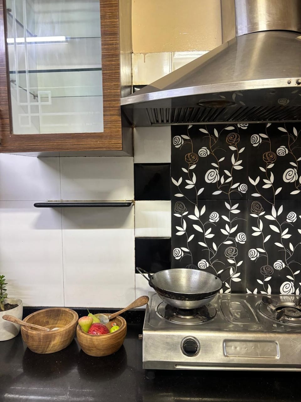 Glen Three Bedroom Apartment full flat Apartment in Kolkata