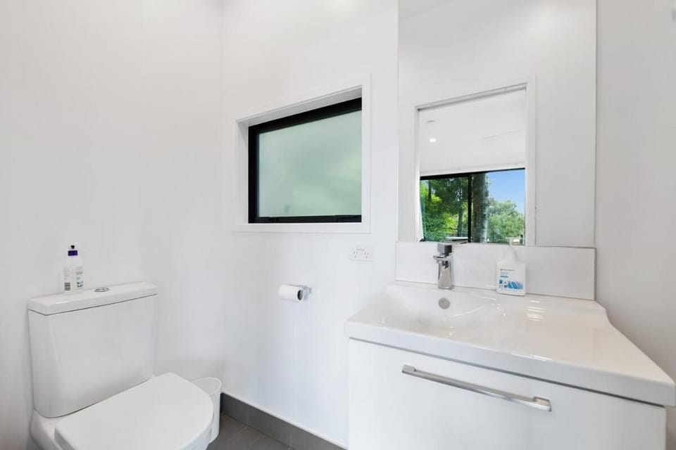 Paihia Views - 1 Bed Apartment and Hot Tub Apartment in Paihia