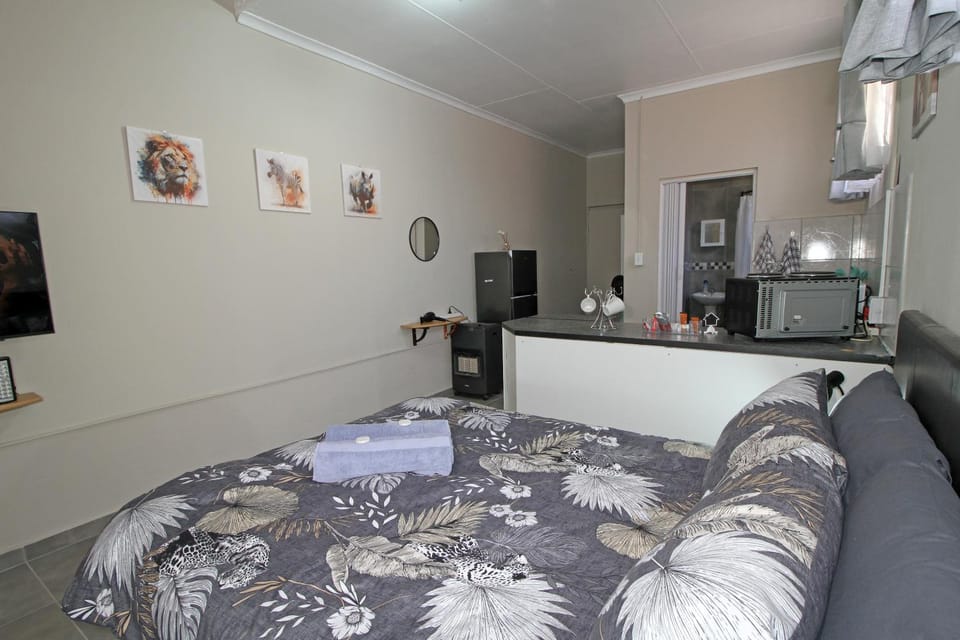 JSA Studio - Luna Apartment in Gauteng