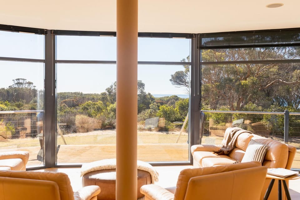 Swim Spa - Sauna - Wood Heater - Waterfront House in Bicheno