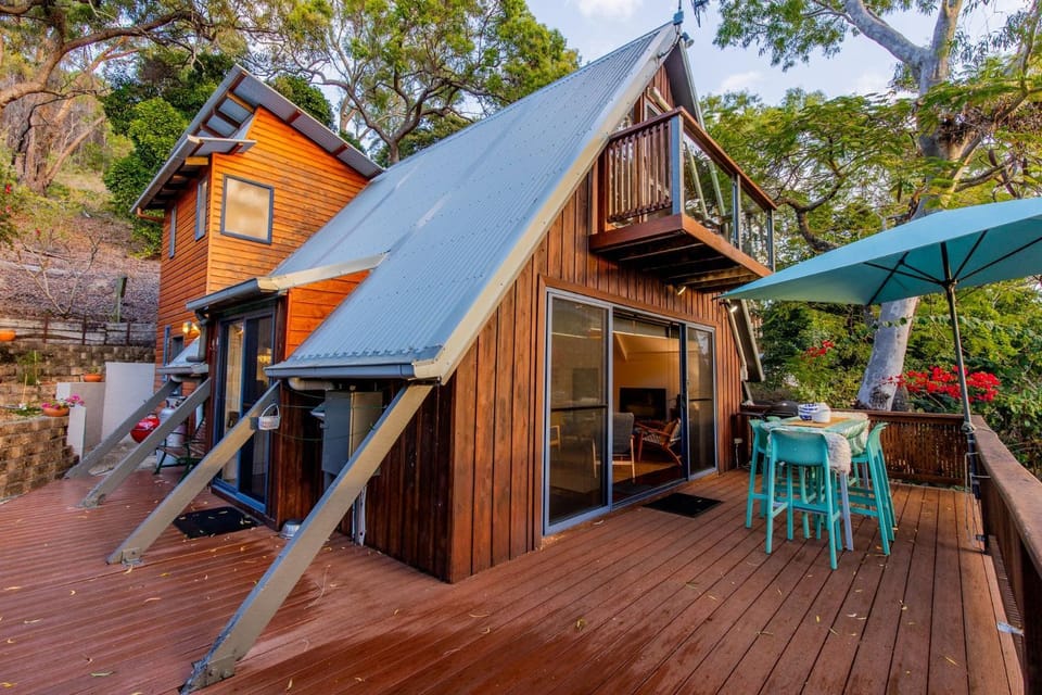 Property building, Garden, Balcony/Terrace, Dining area