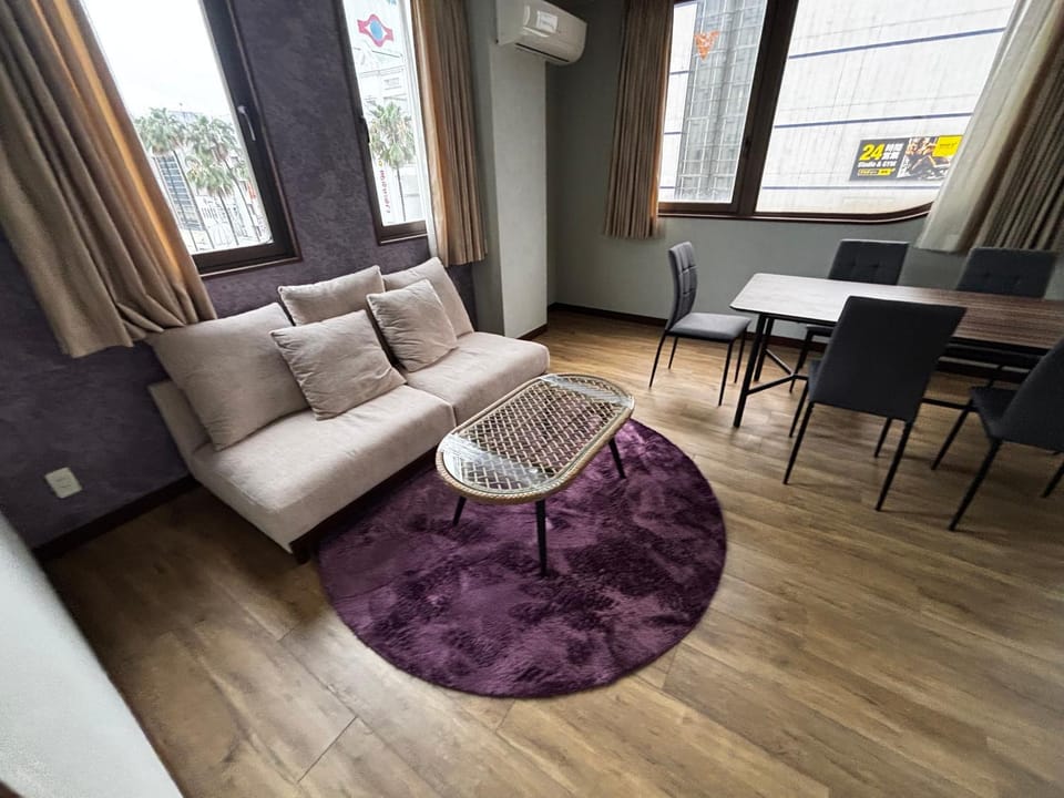 Lofty橘通り Bed and Breakfast in Japan