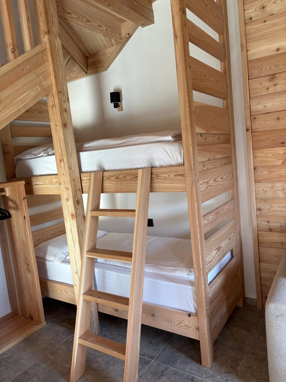 Bed, Photo of the whole room, Bedroom, bunk bed
