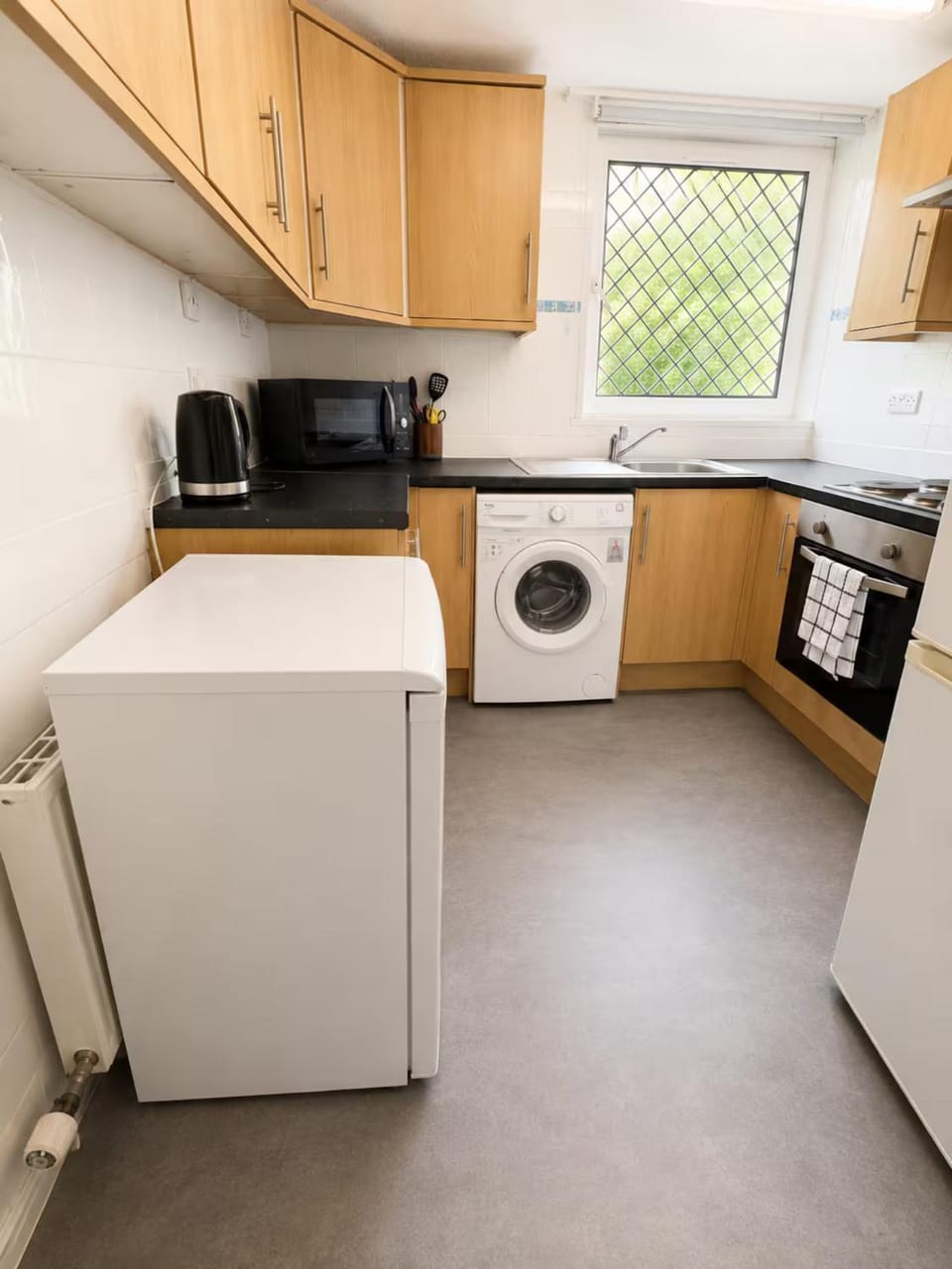3BR, Free Parking, Near City Centre & Motorways Apartment in Glasgow