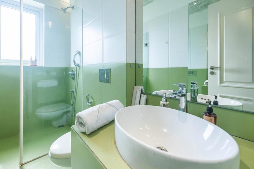 El Tesoro by Hireavilla - Modern 2BHK in Siolim with Pool near hotspots Apartment in Goa, India