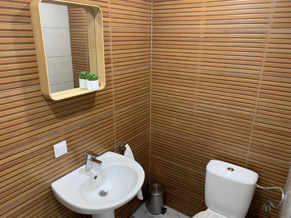 Toilet, Bathroom