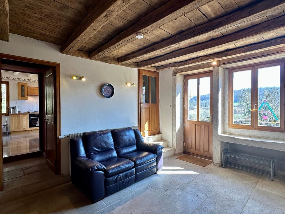 Gîte des trois Vallons 10 personnes House in Bourgogne-Franche-Comté