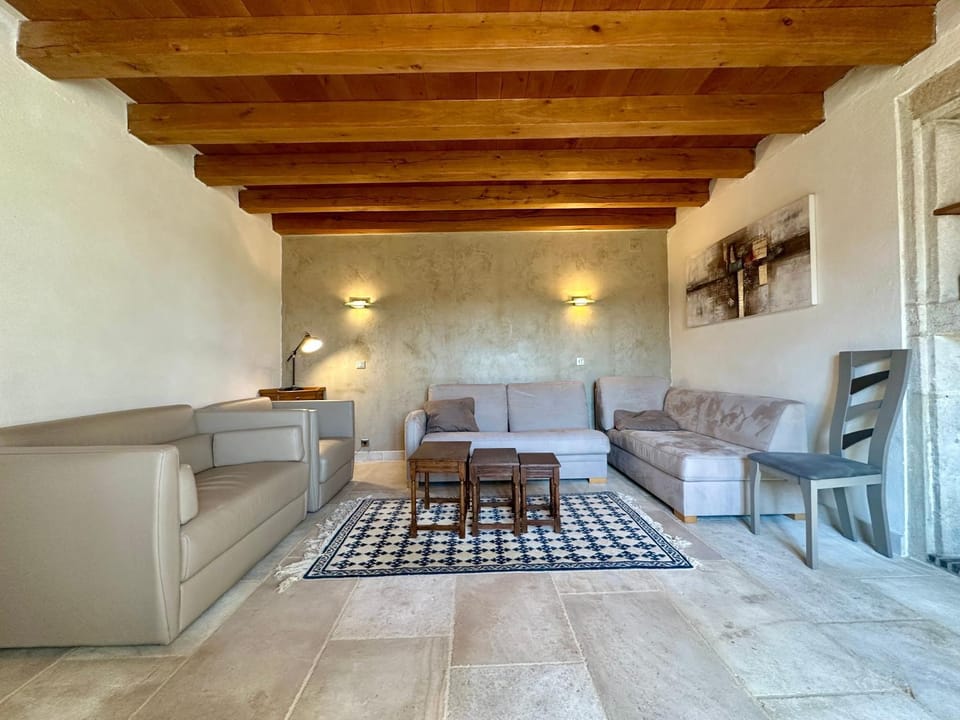 Gîte des trois Vallons 10 personnes House in Bourgogne-Franche-Comté