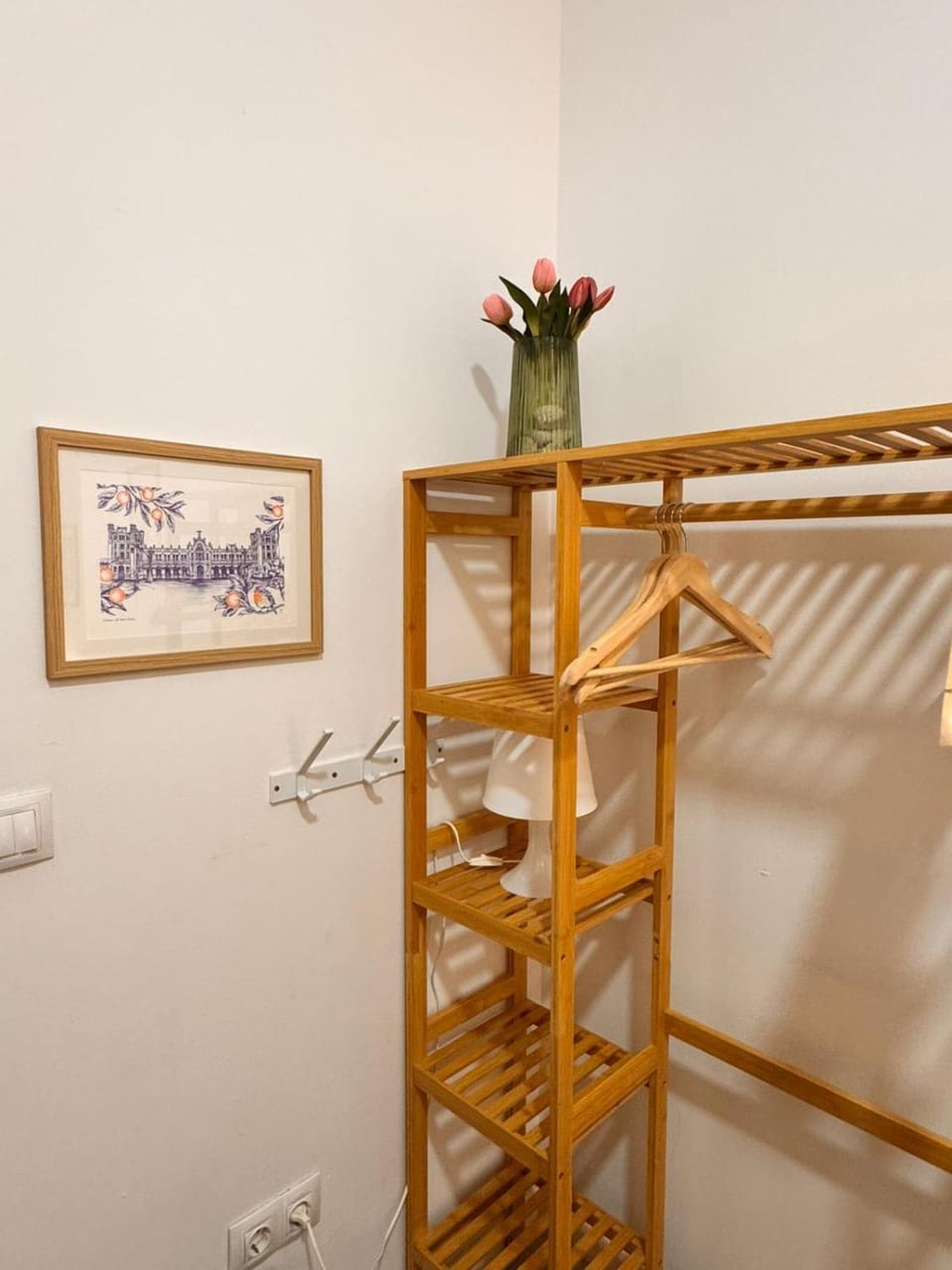Photo of the whole room, wardrobe