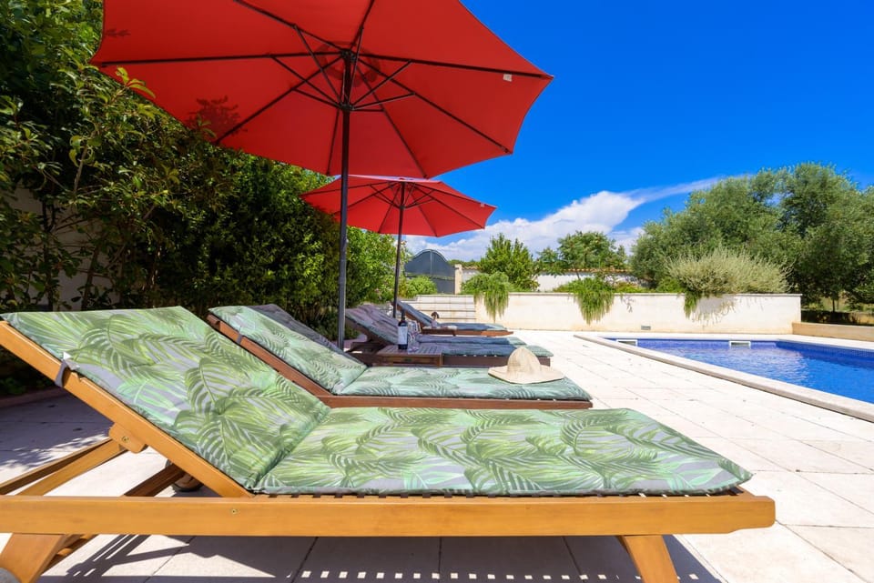 Balcony/Terrace, Swimming pool