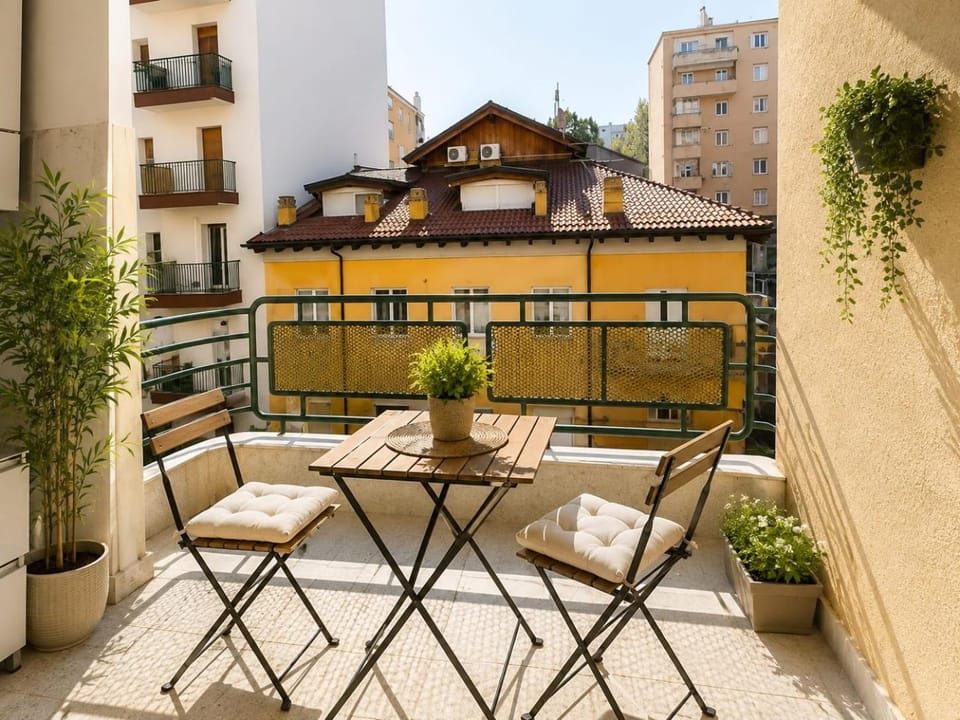 Day, View (from property/room), Balcony/Terrace, Dining area