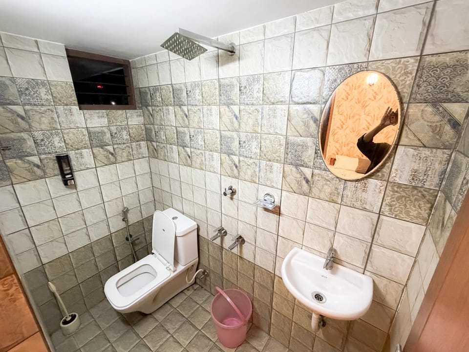 Orchid Homes - Cozy City Retreat Near Lulu Mall, Amrita Hospital Apartment in Kochi