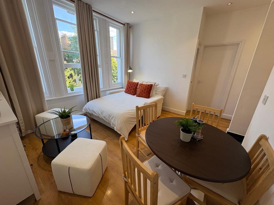 The Notting Hill Nest Bright 1Bed Flat Apartment in City of Westminster