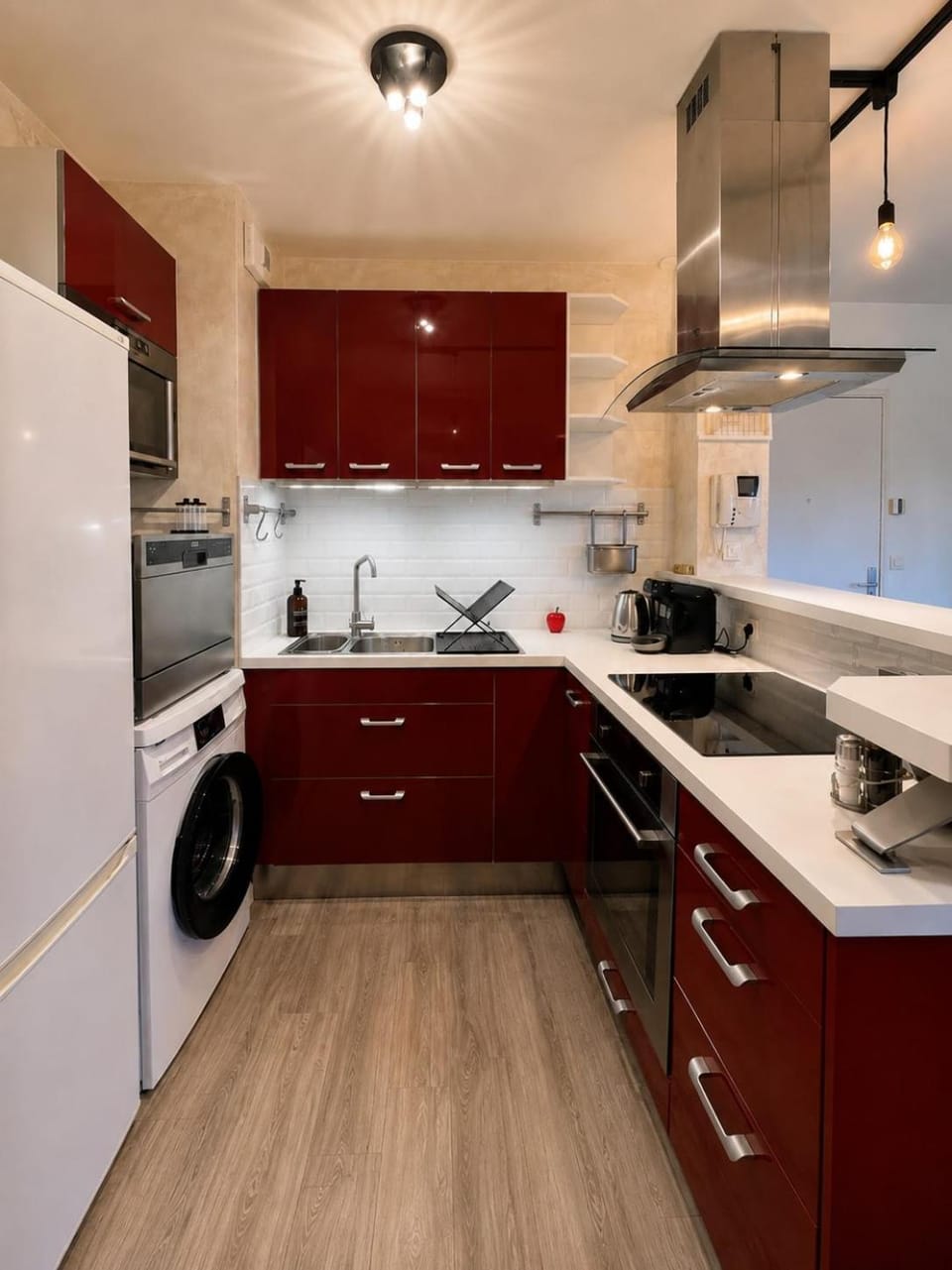 Kitchen or kitchenette, dishwasher, oven, pet friendly, stove, toaster, washing machine