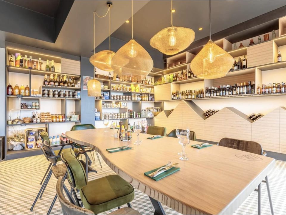 Restaurant/places to eat