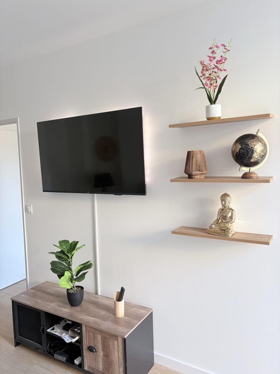 Communal lounge/ TV room, TV and multimedia