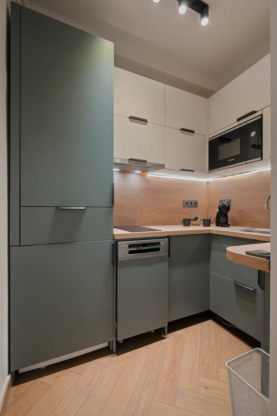 Kitchen or kitchenette, stove