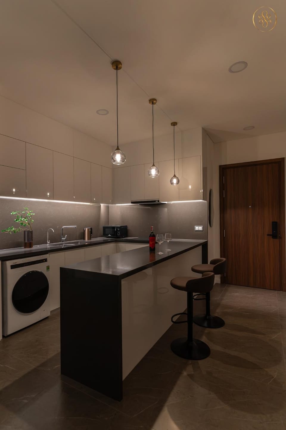 The Berkley Thao Dien Exclusive Condo Gym & Infitiy Pool Apartment in Ho Chi Minh City