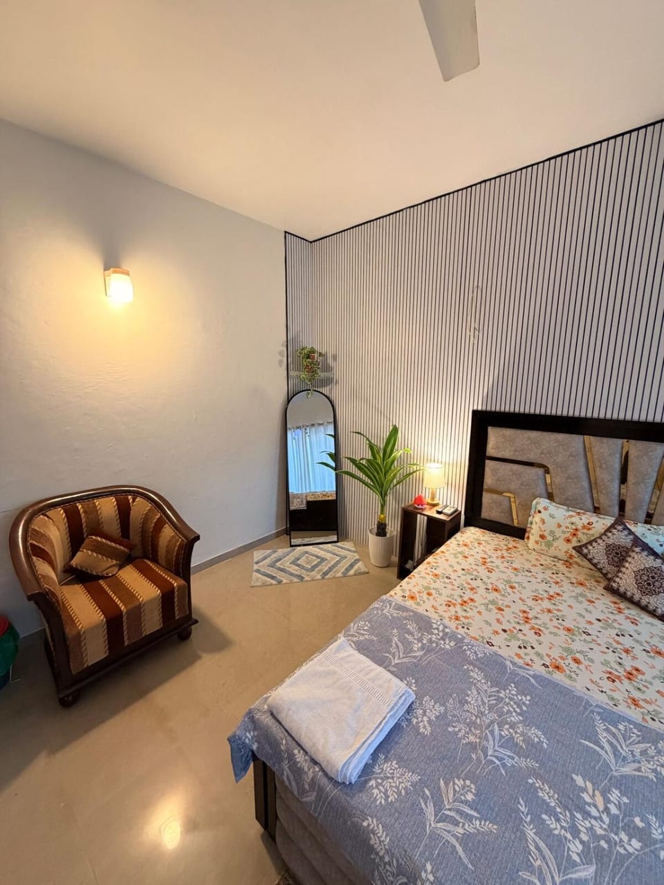Shri Ji Sharnam -Serene 1BHK Apartment in Uttar Pradesh