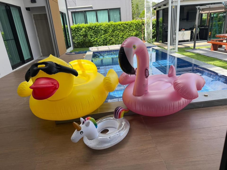 Pool view, Swimming pool, Swimming pool