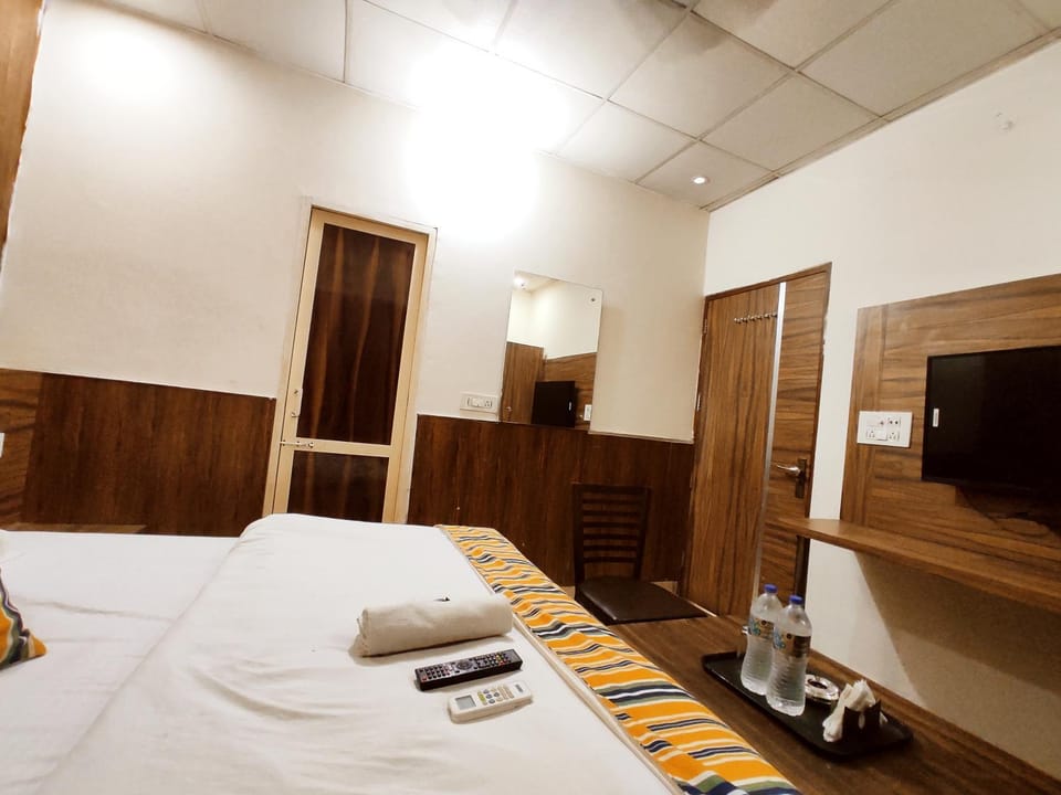 HOTEL RK INN - Focal Point Giaspura - In Budget & Deluxe Rooms - Families, Corporates, Couples Favorite Hotel in Ludhiana