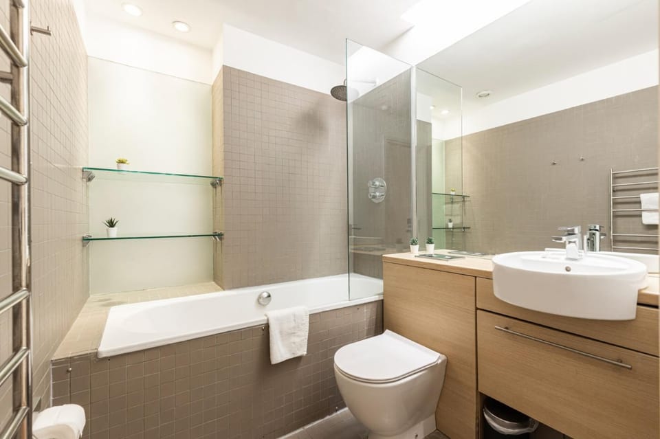 Stunning 2 bedroom apartments in Shoreditch Apartment in London Borough of Islington