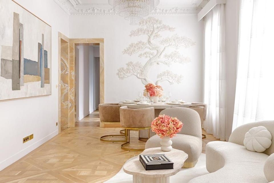 Stunning Parisian Apartment on Champs-Élysées Apartment in Paris