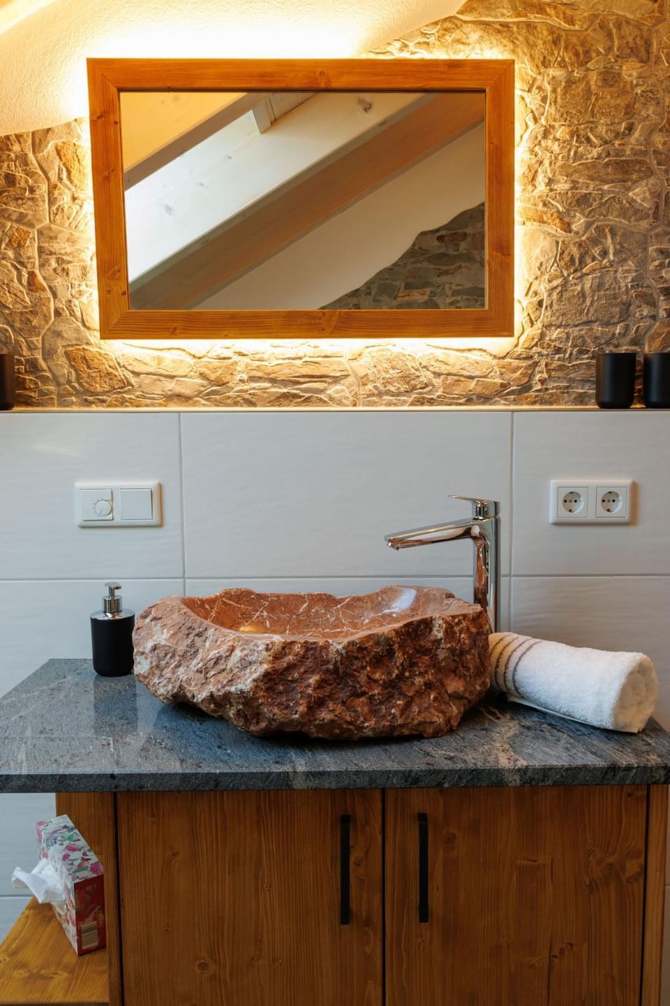 Shower, towels