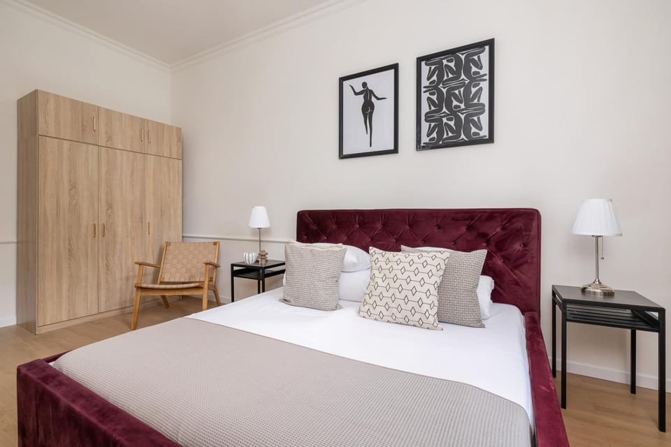 Bed, Bedroom