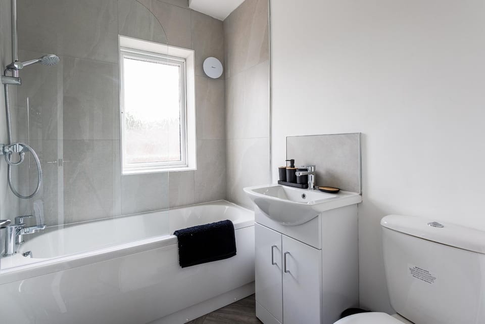 The Chadburn 2-Bed Home Sleeps 4 House in England