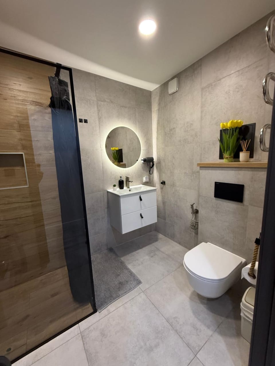 Shower, Toilet, Bathroom