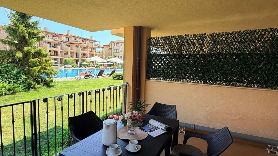 Kaliakria 76 - Ground floor with a Pool View Apartment in Dobrich Province, Bulgaria
