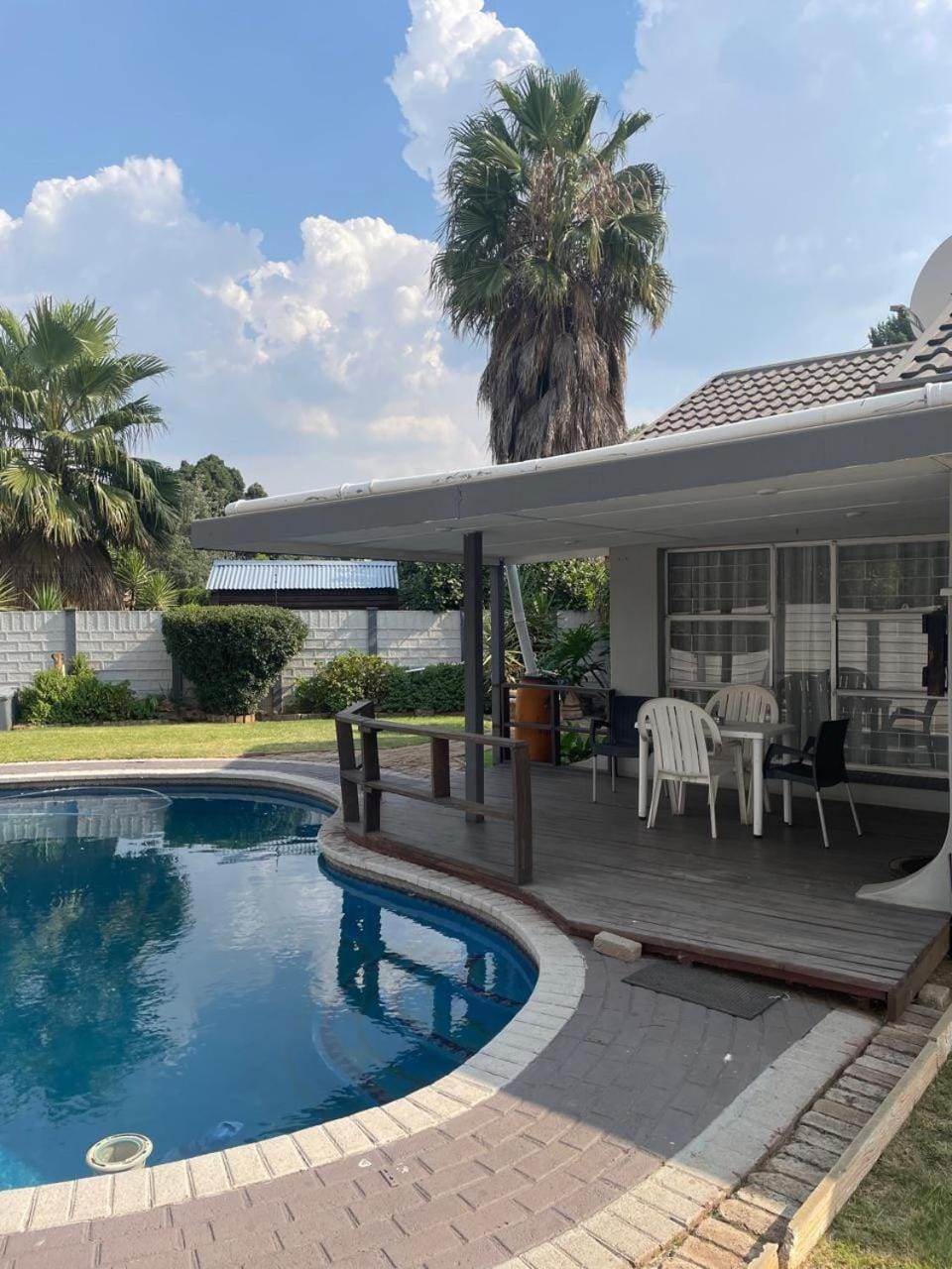 Garden, Swimming pool