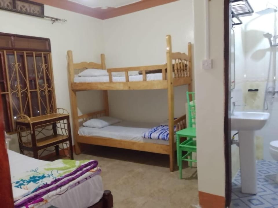 beautiful family house in mountains Villa in Uganda