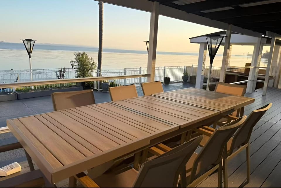 Patio, Patio, Balcony/Terrace, Balcony/Terrace, Time of day