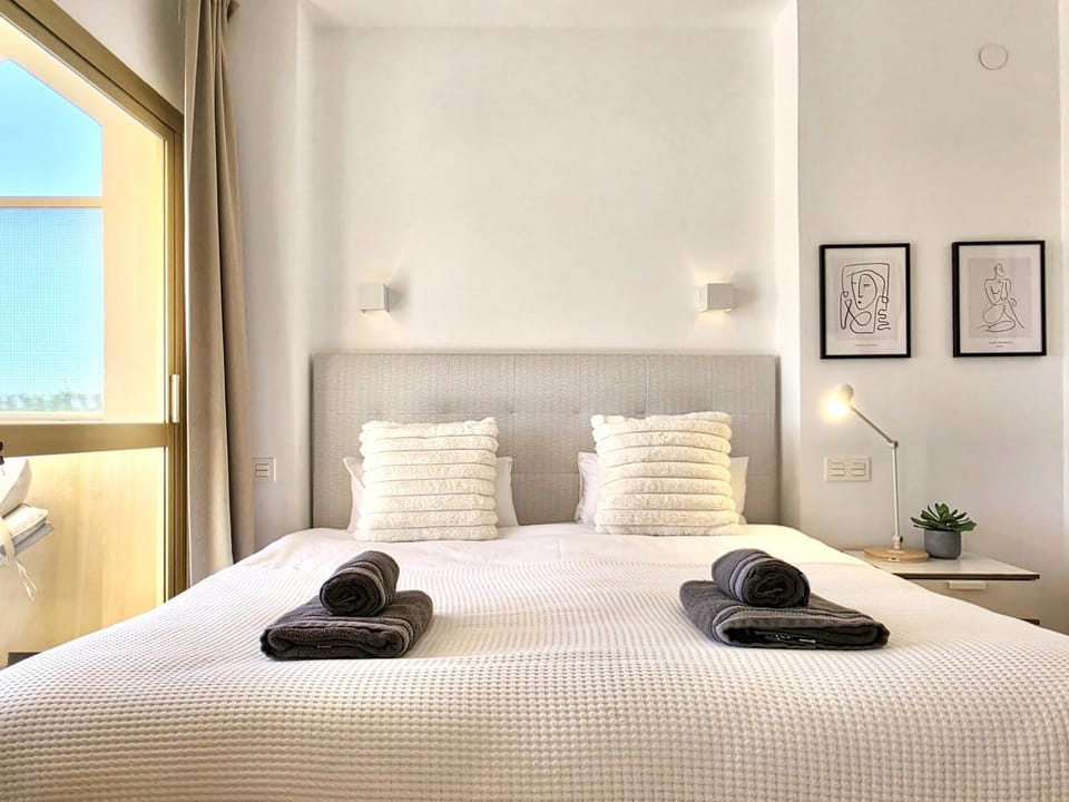 SR Romana Playa 545 studio with wonderful sea view Apartment in Marbella