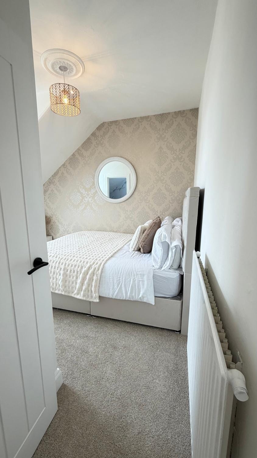 THE GRAND COWAL COTTAGE - Spacious & Comfortable, Luxurious Holiday Home in Dunoon, Argyll - Sleeps 8 guests - 4 Double Bedrooms - 3 bathrooms House in Dunoon
