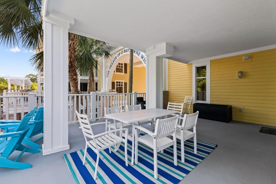 Baytowne Wharf Condo-Large Private Balcony-Beach House in Miramar Beach