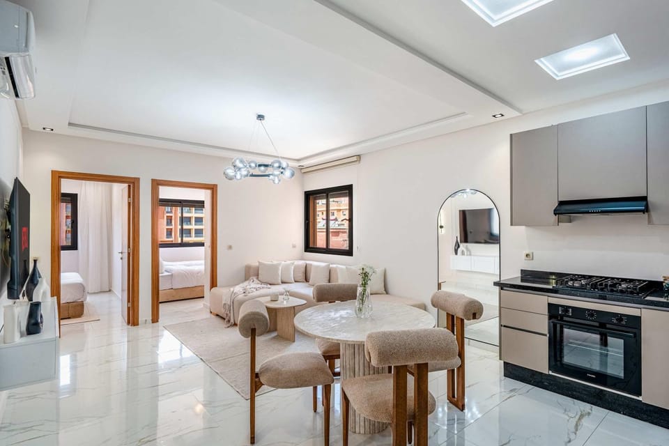 Beautiful 2 BDR with Mountain View in Victor Hugo Apartment in Marrakesh