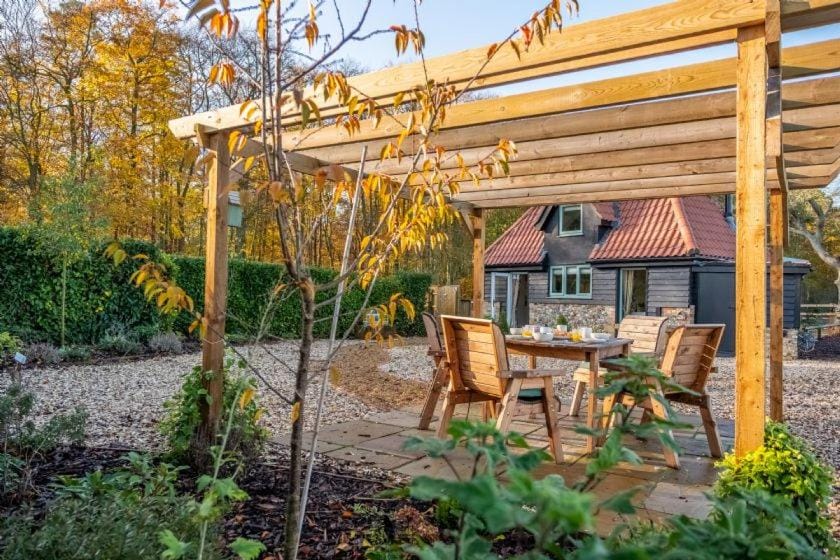 Bumblebee Cottage House in Forest Heath District