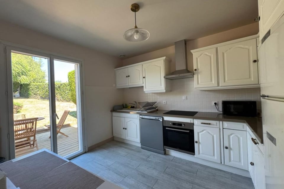 Quiet house with garden 5 min from Deauville House in Normandy