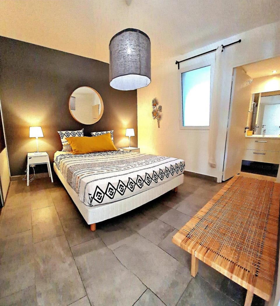 Pieds dans l'eau, Mer & Luxe Apartment in Fort-de-France
